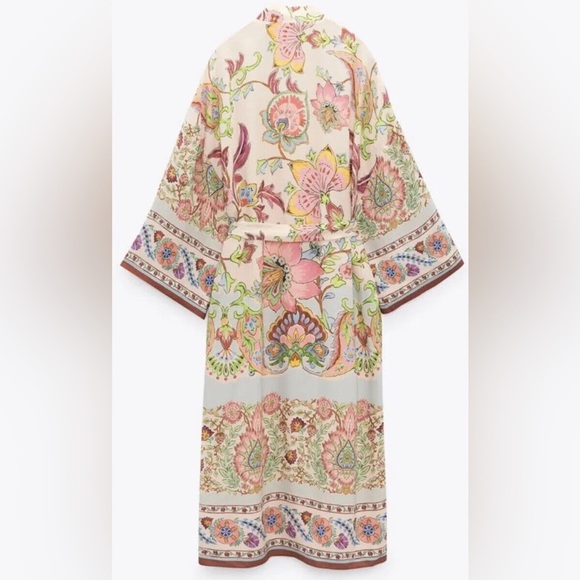ZARA PRINTED KIMONO WITH BELT SIZE S LONG SLEEVES - Picture 3 of 9